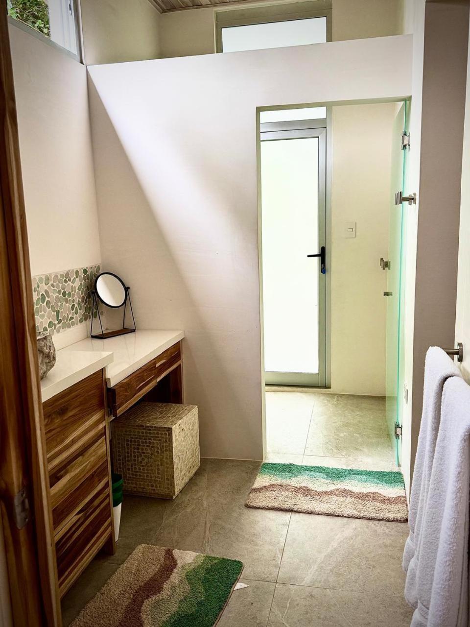 Iluminar Beachfront Suites Носара Номер фото